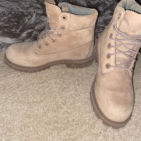 Timberland Boots - Picture 4 of 5